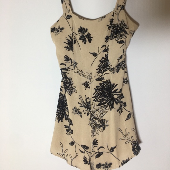 Urban Outfitters Kimchi Blue Romper - Picture 6 of 6